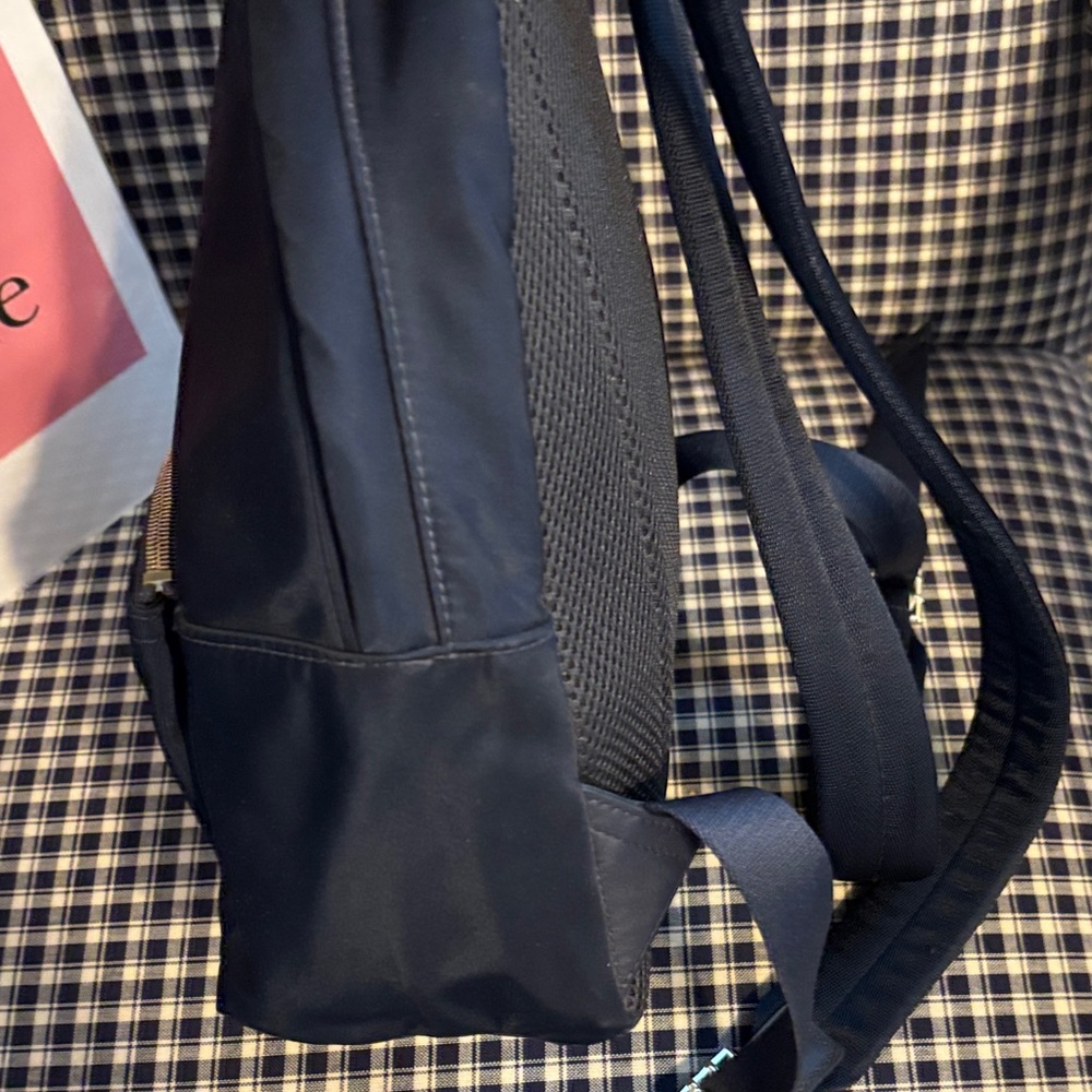 Kate Spade New York City Pack Medium - Picture 5 of 10